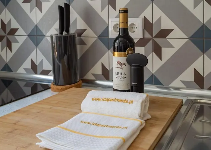 Διαμέρισμα Unique & Super Aircon & Lift