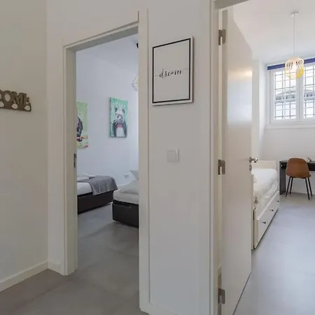 Apartament Unique & Super Aircon & Lift