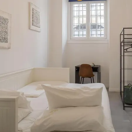 Unique & Super Aircon & Lift Appartement