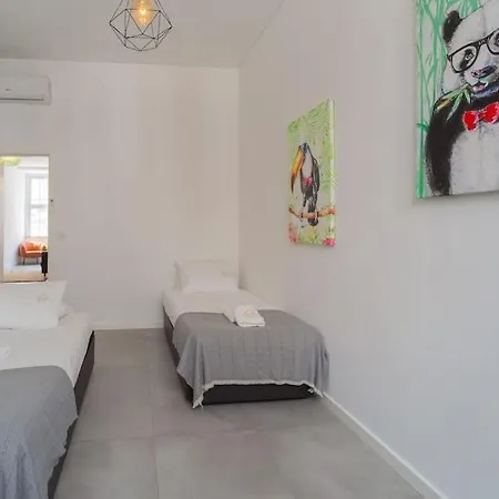 Appartement Unique & Super Aircon & Lift